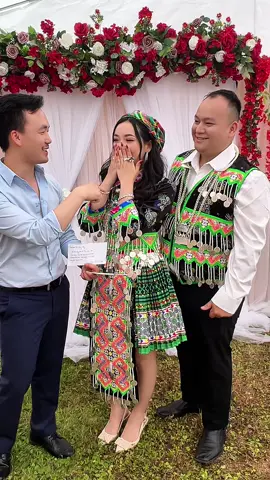 A post by @kou_her on TikTok caption: Zoo siab nrog neb os @Hana lee 