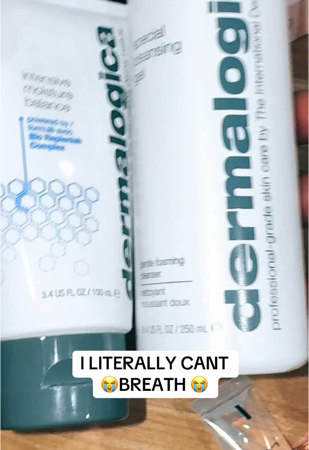 A post by @conniedadiiamond on TikTok caption: 💙 I have a cold , & now I’m going to bed 💙my ears hurt listening to this replay so now you must suffer  too 
