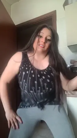 A post by @gabry_love89 on TikTok caption: după-amiază plăcută dragii mei ❤️
