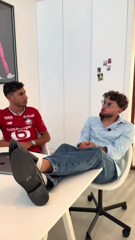 A post by @mouloudtr on TikTok caption: Une histoire d’agent 