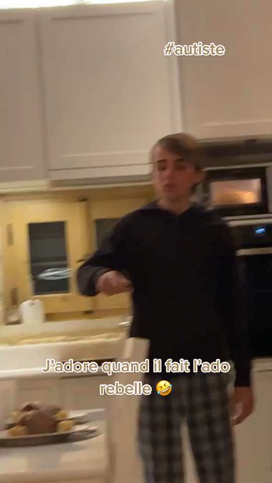 A post by @enzoetcharlotte on TikTok caption: #pourtoi #tsa #autismesevere 