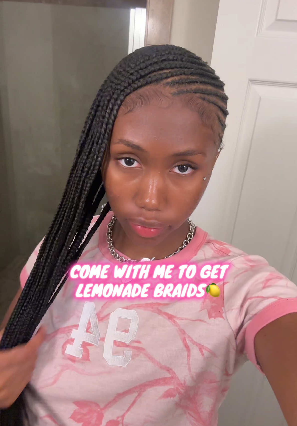 A post by @lov3charlee on TikTok caption: i love it🙂‍↔️ @yonna mamas 