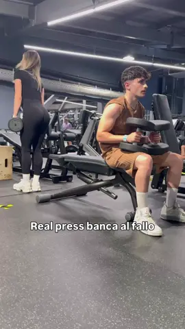 A post by @sergioeleven on TikTok caption: Gotogym @Yoana Dokovska 