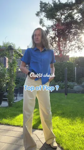 A post by @lotte.sj on TikTok caption: #fashion #outfit 💙💛
