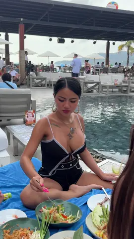 A post by @asianparadiseee on TikTok caption: #fyp #explore 
