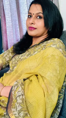 A post by @lishajoseph5 on TikTok caption: ഓപ്പോസിറ്റ് നിൽക്കുന്ന മനുഷ്യനെ മനസ്സിലാക്കിയില്ലെങ്കിൽ…സുഹൃത്ത് ബന്ധങ്ങൾ എന്നതിന് എന്ത് മൂല്യം ആണ് ഉള്ളത് 😊