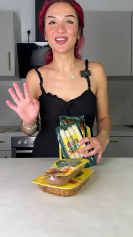 A post by @su_ice_ on TikTok caption: Anzeige Die Grillsession hat angefangen und @GREENFORCE bietet leckere vegane Alternativen für alle, die kein Fleisch essen. Wer kennt schon einige Produkte davon? ☺️ #vegan #Greenforce #lecker 