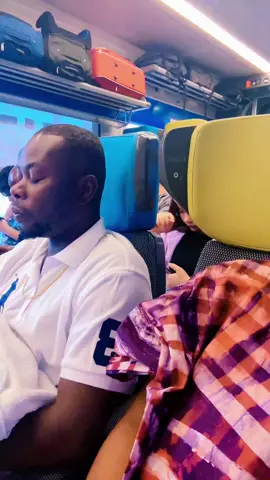 A post by @damesylla863 on TikTok caption: #pourtoiiiiiiiiiiiiiiiii #viral_video 
