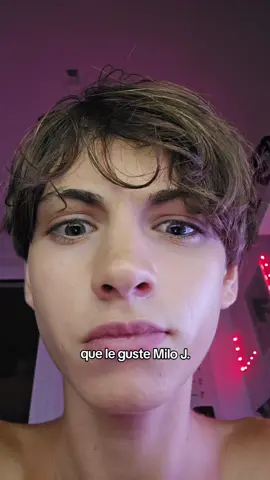 A post by @elcromass on TikTok caption: ala, ya me he hecho el guapo