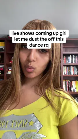 A post by @pinkpantheress on TikTok caption: my limbs are so flippin longgggg it’s crazy 