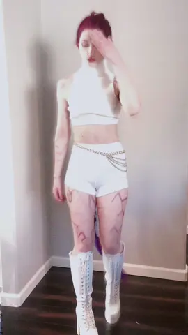 A post by @chloejonesyy on TikTok caption: RUMIII I need to still do the wig I just did it quickly with stuff I already had but YEAHHH please ignore my amateur dancing #kpopdemonhunters #cosplay #foryou #fyp #foryoupage #rumikpopdemonhunters #rumicosplay 