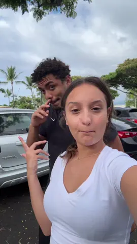 A post by @the.noelanik on TikTok caption: Grocery shopping in Hawaii ! #teenmom #hawaii 