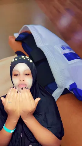 A post by @abaayhawosalah on TikTok caption: #amiin #🤲 #🤲🤲🕋🕋🤲🤲 #somalitiktok 