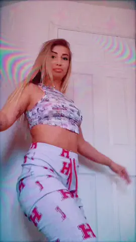 A post by @faranumek98 on TikTok caption: #fyp 