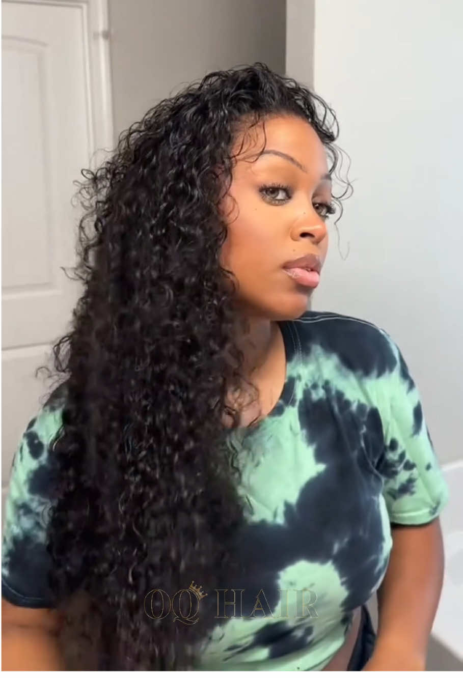 A post by @oqhair on TikTok caption: 🔥 Ready to slay? This 360 lace water wave wig is all about 𝐟𝐥𝐚𝐰𝐥𝐞𝐬𝐬 𝐛𝐞𝐚𝐮𝐭𝐲.Get Same Wig 𝟐𝟖% 𝐎𝐅𝐅 with " Code:𝐓𝐊𝐕𝐈𝐏 " (🔗 in my bye-oh!)#oqhair #humanhair #tiktoktopwigs #waterwave #360wig #wiginstall #wigs 