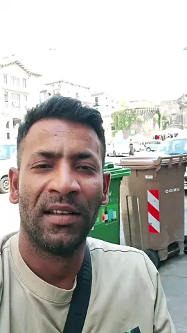 A post by @napoliamico on TikTok caption: রেডি মাইনষের ভালোবাসা ডাস্টবিনের ময়লার মতো খুলবেন বক্স ফালিয়ে দেবেন নয়তো বিষাক্ত গন্ধ ছড়িয়ে দেবে#hasanmonir1983 #bangladesh 