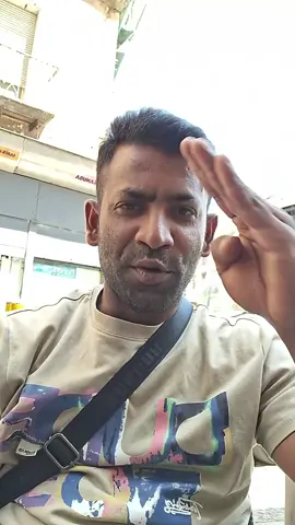 A post by @napoliamico on TikTok caption: Buongiorno è stato di governo Giorgia Meloni Io rispetto Io rispetto a tutti quanti italiani mo non capirete quanto presentare il tribunale quello del decreto flussi capirete tutto#hasanmonir1983 #bangladesh #italian #napoli 