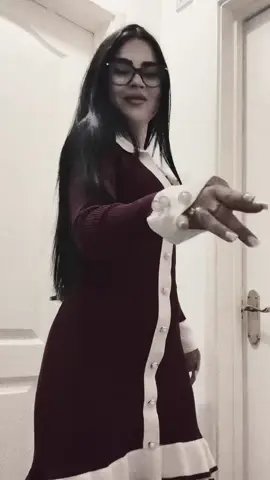 A post by @sofiaalexandraaa on TikTok caption: 🌹 #sofia🐣❤️ 