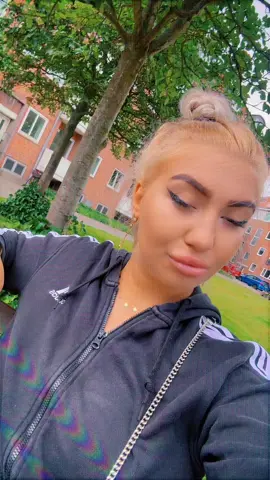 A post by @faranumek98 on TikTok caption: #fyp 