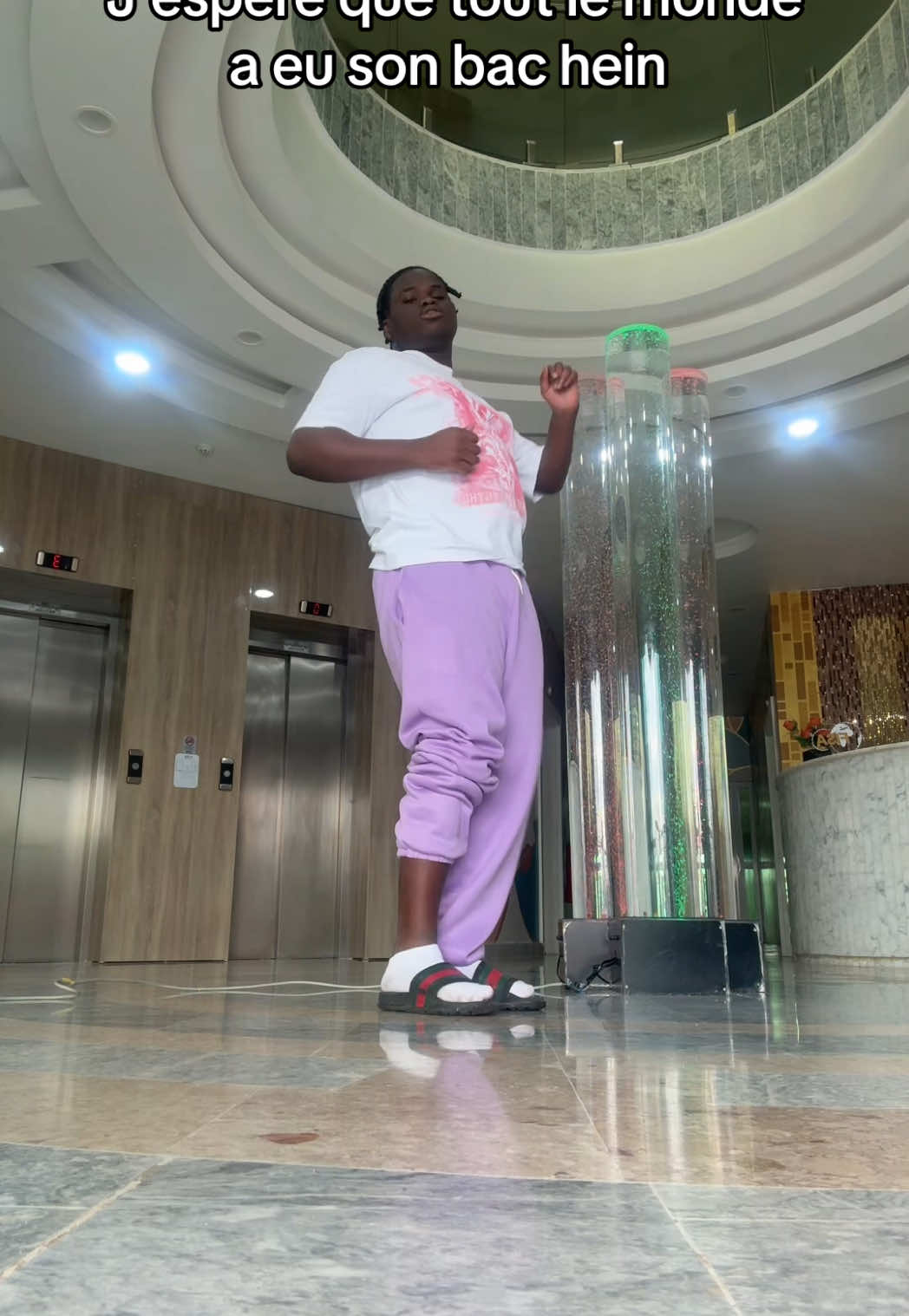 A post by @nicapol21 on TikTok caption: Ou bien 🤣