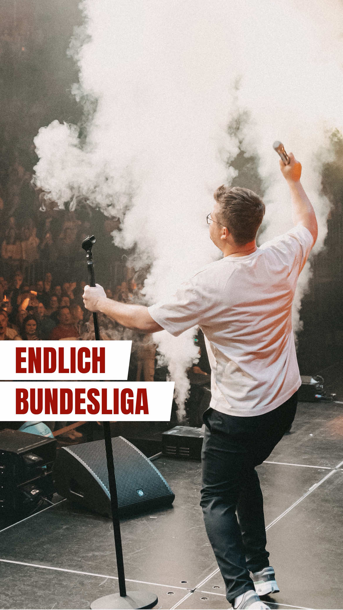 A post by @christall_official on TikTok caption: Endlich Bundesliga 💪