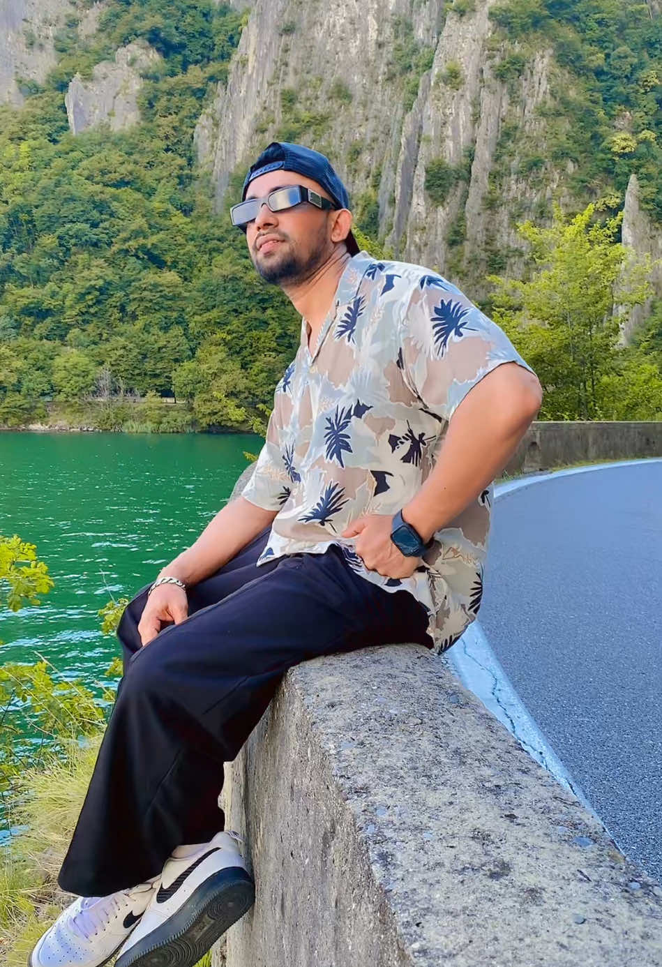 A post by @heavenshakil on TikTok caption: 🥹🙏#heavenshakil 