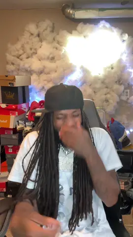 A post by @kingron4l on TikTok caption: Ahhhhhaaaa, that’s why they mad. 🤣🤣🤣 #deaf #deafawareness #hardofhearing #deaftiktok #lmfao #signlanguage #americansignlanguage 