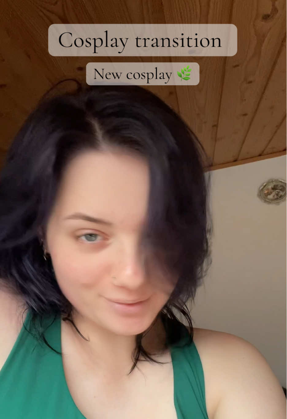 A post by @leannmel on TikTok caption: Poison Ivy 💋🧪 #poisonivy #poisonivycosplay #ivycosplay #dc #dccosplay #dccosplayer #dcuniverse #fy #dccomics 