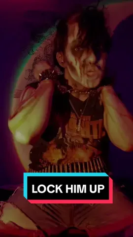 A post by @thewickedwarren on TikTok caption: MARY GOORE AND WILL WOOD WHO CLAPPED 🩸🪦🖤 #marygoorerepugnant #repugnantband #marygoorecosplay #marygoore #thebandghost #thebandghostcosplay 