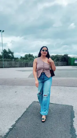 A post by @shwetadhimal22 on TikTok caption: #quote Strong woman don’t have atitudes we have standard#womenownedbusiness #creative 