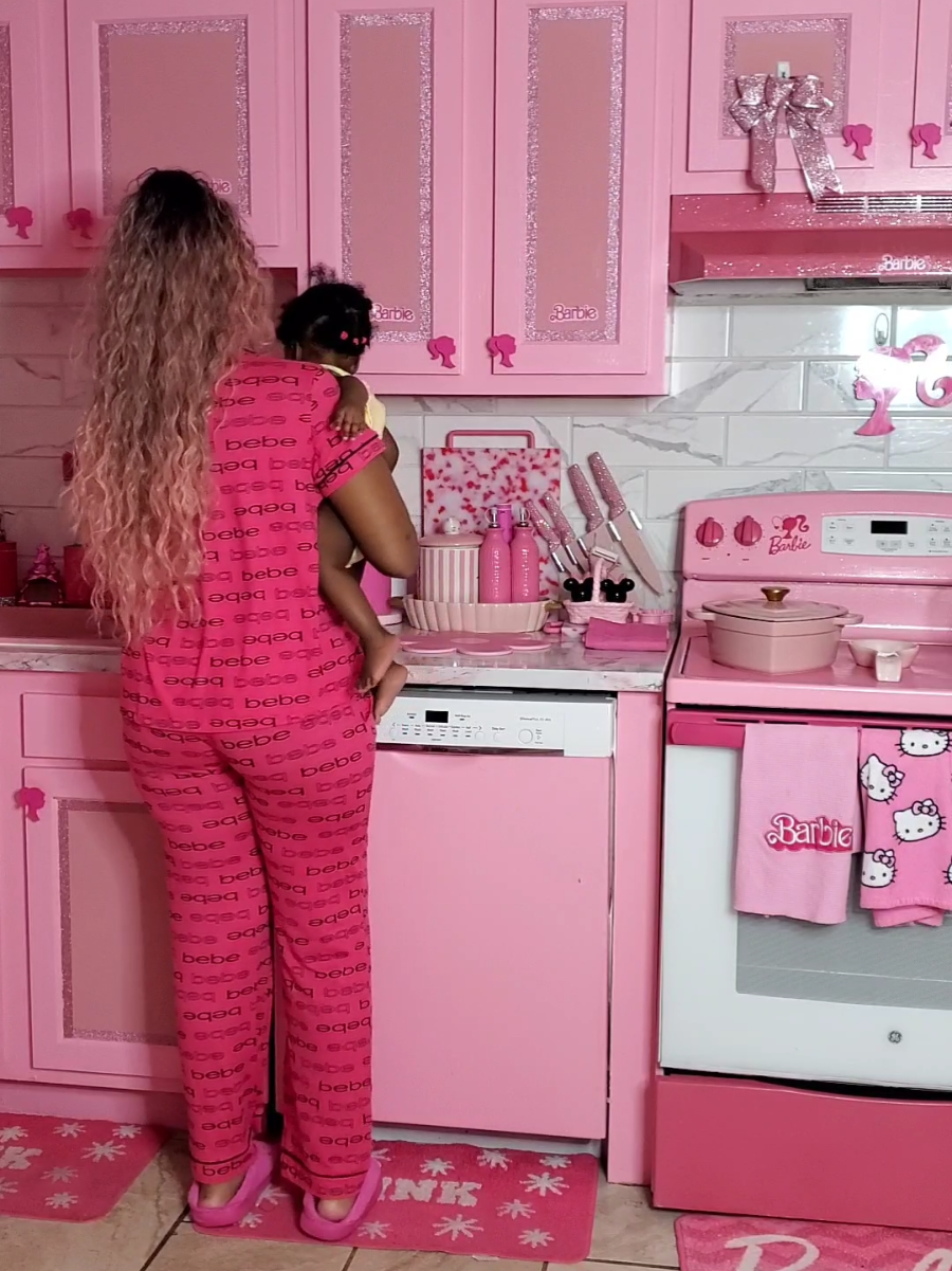 A post by @pinktate1 on TikTok caption: #pinkkitchen #pinkhouse #pink #pinkaesthetic #breakfast #pinkeggs #pinklifestyle 