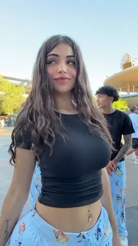 A post by @realalinnarosee on TikTok caption: Happy birthday 🎉🫶🏻 @oblivion @ayelen🎀 @$al 🛩️ @KV🎸 