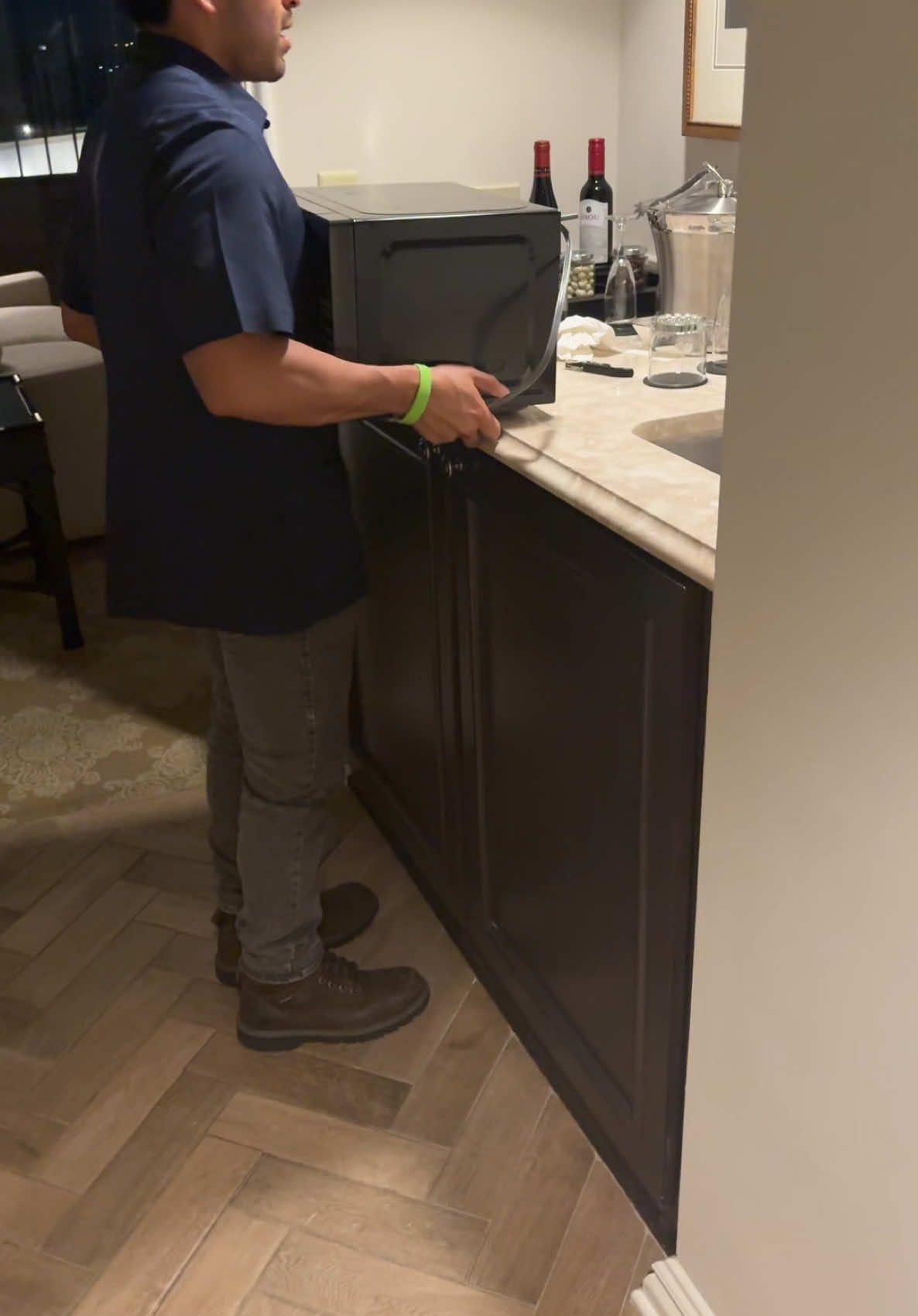 A post by @aiyannace on TikTok caption: My microwave got delivered 🙂‍↕️ #roomservice #microwave #ramen #cookies 
