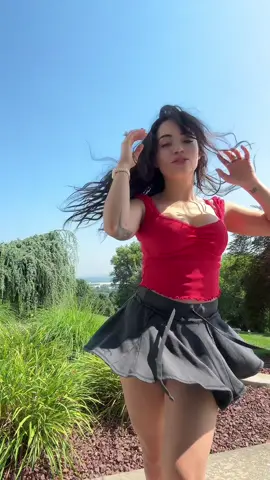A post by @jamelizsmth on TikTok