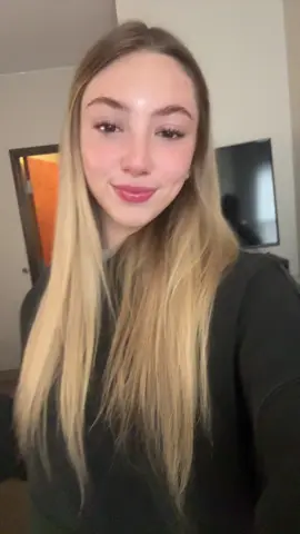 A post by @tayycarrow on TikTok caption: WTHELLY