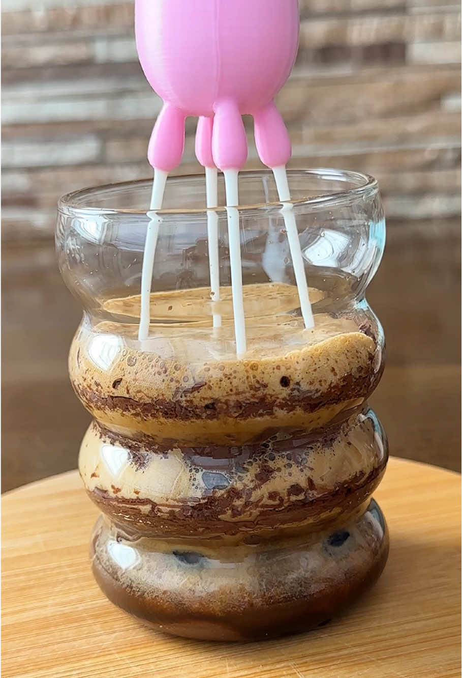 A post by @mystic.kitchenn on TikTok caption: Dalgona 🥰 #coffeetime #fy #fyp #dalgona 
