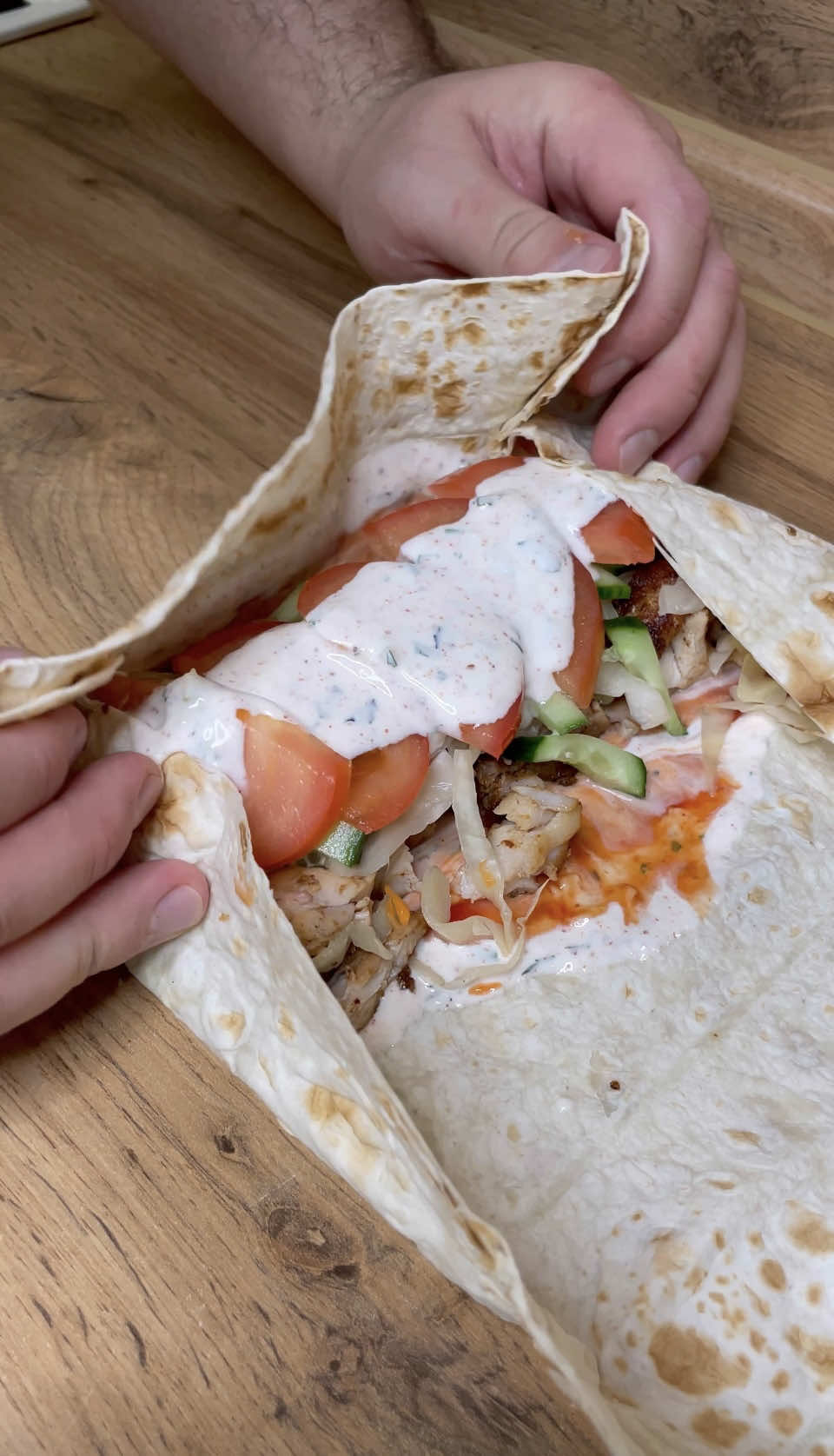 A post by @na_xapaktepe on TikTok caption: У кого так же ?