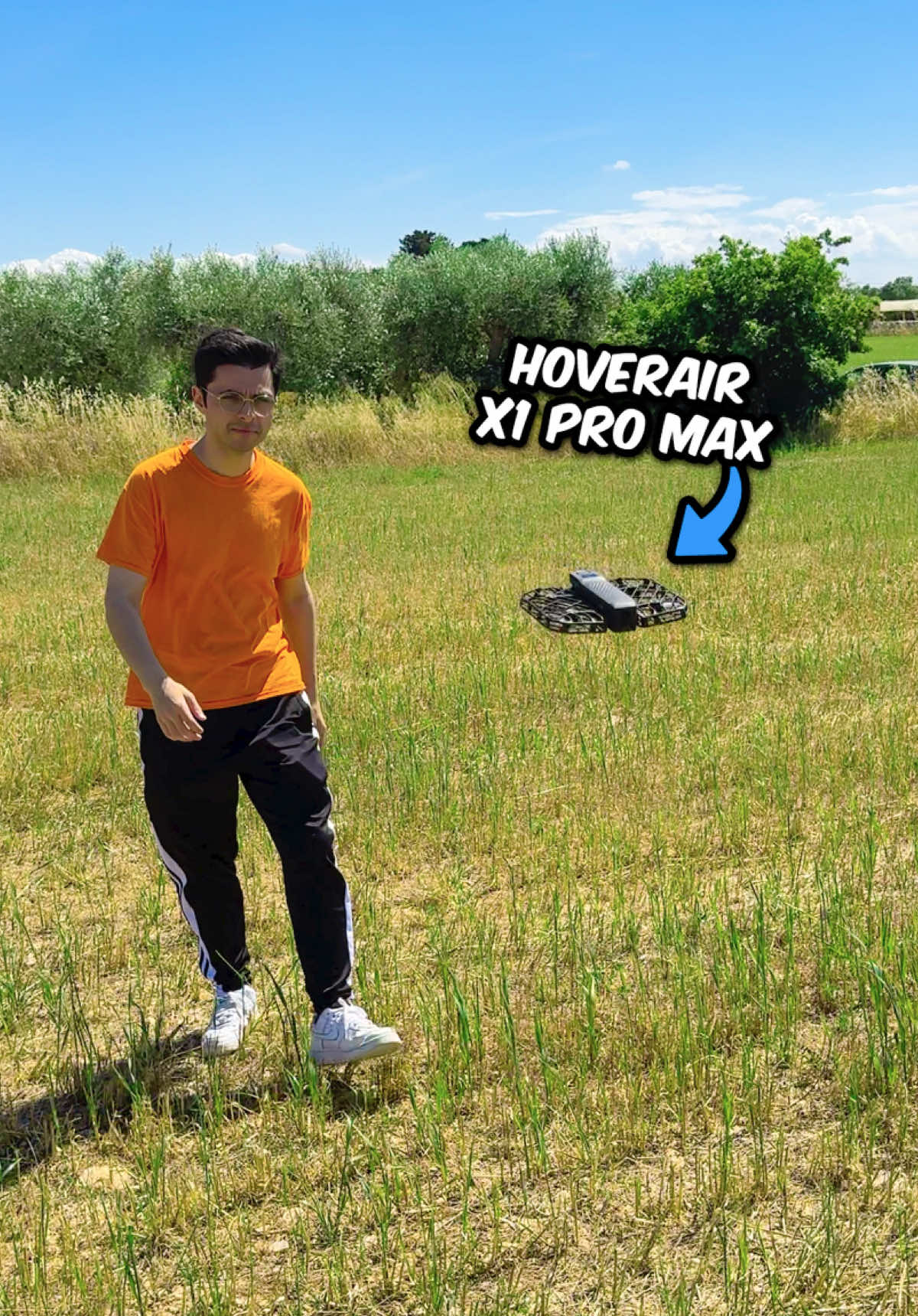 A post by @nick_radogna on TikTok caption: Drone da 10€ vs Drone da 1229€! Chi vincerà? 👀 Si chiama HOVERAir Pro Max e puoi trovarlo qui 👉 https://bit.ly/3Zzrh13 (anche nel mio Linktree) 🛍️ Fino al 30% di sconto su HOVERAir dall’8 all’11 luglio! @HOVERAir Global #HOVERAir #HOVERAirX1PROMAX #OriginalFlyingCamera #HOVERAir8KFlyingCamera #HOVERinMotionChallenge #adv