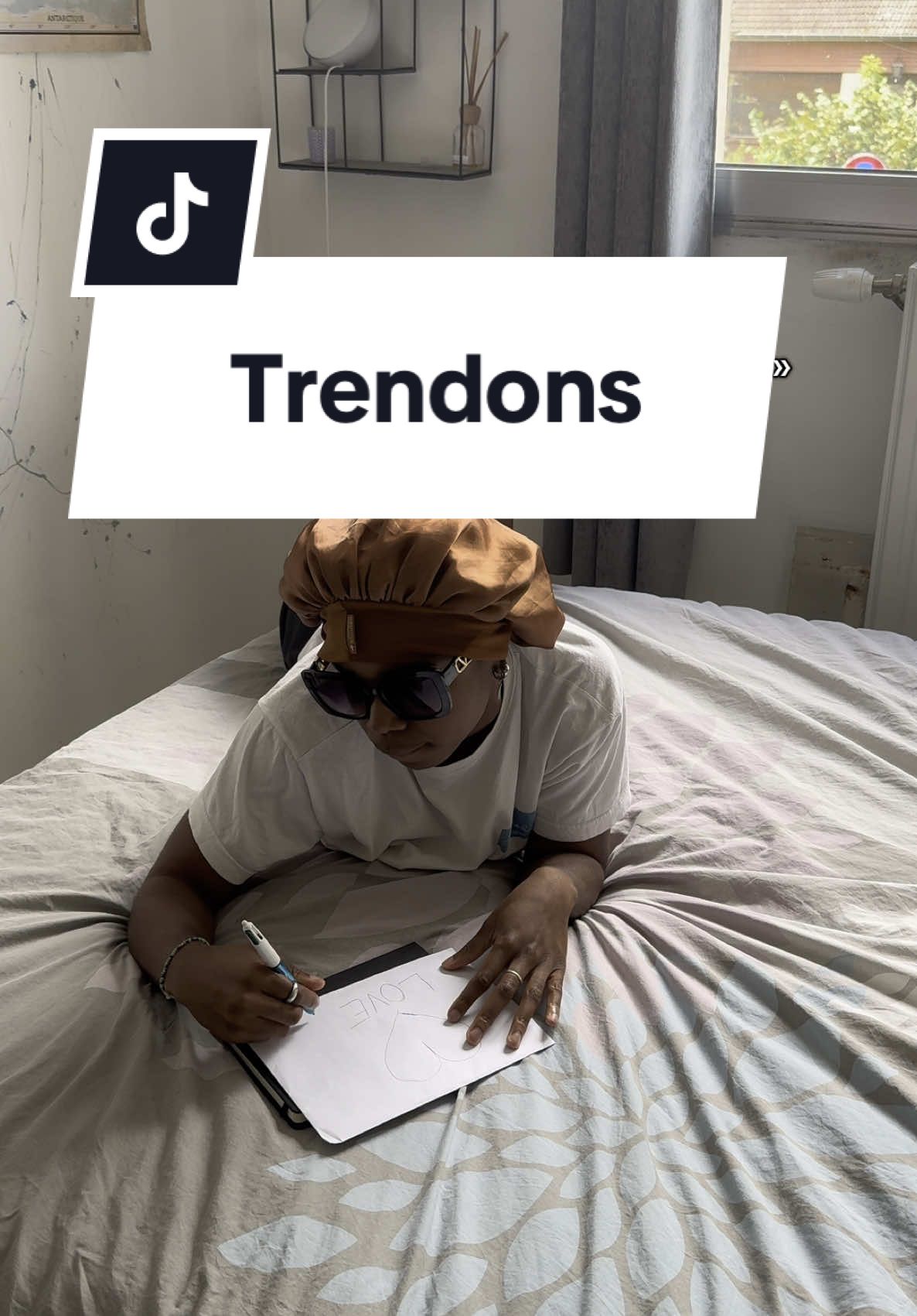 A post by @t_thys7 on TikTok caption: Je commence à m’habituer 🥹🤭🌻 TikTok pitié supprimez pas ma vidéo, j’ai pas vraiment sauter (la preuve j’ai publié) #trendyyy 