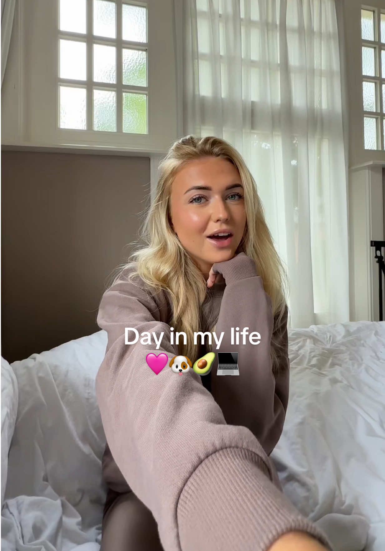 A post by @ninaschotpoort on TikTok caption: Day in my life🩷 ik hoop dat jullie dit leuk vinden🫶🏽 #dayinmylife 