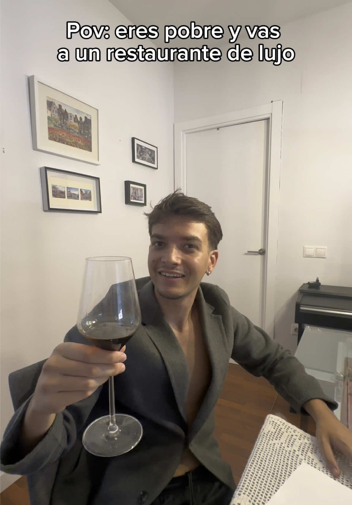 A post by @marcloper on TikTok caption: 468k en ig? Marclopeer😎 con @fernangold 