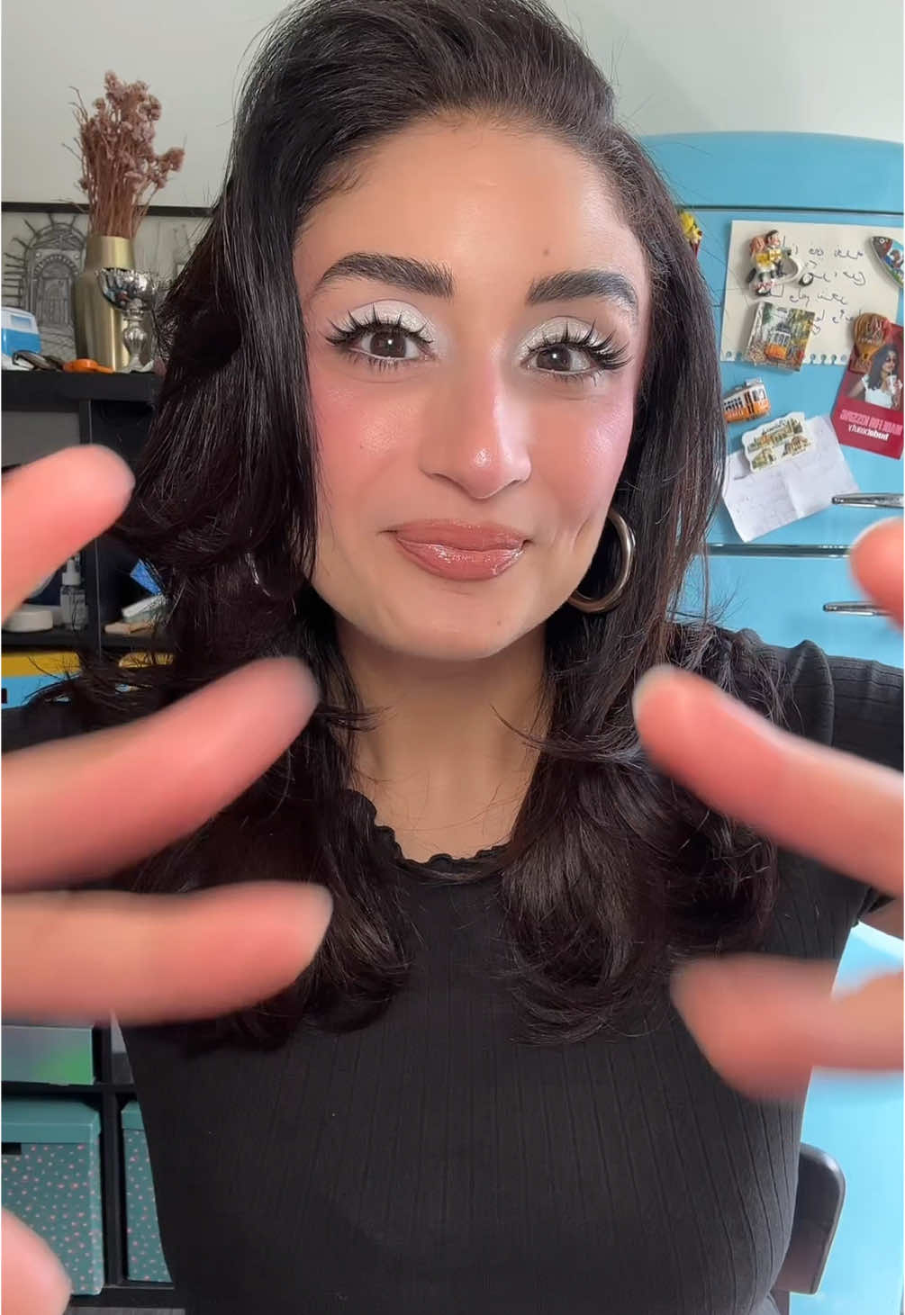 A post by @nejlaa_belh on TikTok caption: Arrêtes de penser à lui et fais le Cold Makeup je t’ai dit ma gazelle 🥹🩷 Produits utilisés : Skincare: Sérum à la vitamine C @mixafr  Crème riche @Kiehl's Since 1851  SPF 50 @SKIN1004 US  Makeup : CC Crème @IT Cosmetics  Anticerne 1 @KIKO Milano  Anticerne 2 @tarte cosmetics  Palette fard à paupières 1 , Crayon à lèvres & Highlighter @NYX COSMETICS FRANCE  Palette fard à paupières 2 @makeupbymario  Gel, crayon à sourcils & mascara Colossal Bubble @Maybelline France  Poudre libre & blush en poudre @YSL Beauty  Blush crème @rimmellondon @Rimmel London France  Gloss Juicy Tube @Lancôme Spray Fixateur @Kosas #coldmakeup #makeup #beauty #makeuptransformation #secretbeaute #skincare 