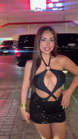 A post by @carladolss on TikTok caption: Noche en Hï ibiza