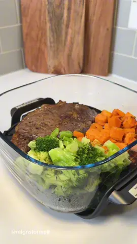 A post by @reignstormpit on TikTok caption: Cooking for my dogs using the Ninja Crispi 🥩🥦🍚  #asmr #cooking #tiktokcooks #EasyRecipe #ninjacrispi #dogsoftiktok #asmrsounds #fypシ #viral  asmr cooking , ninja crispi 