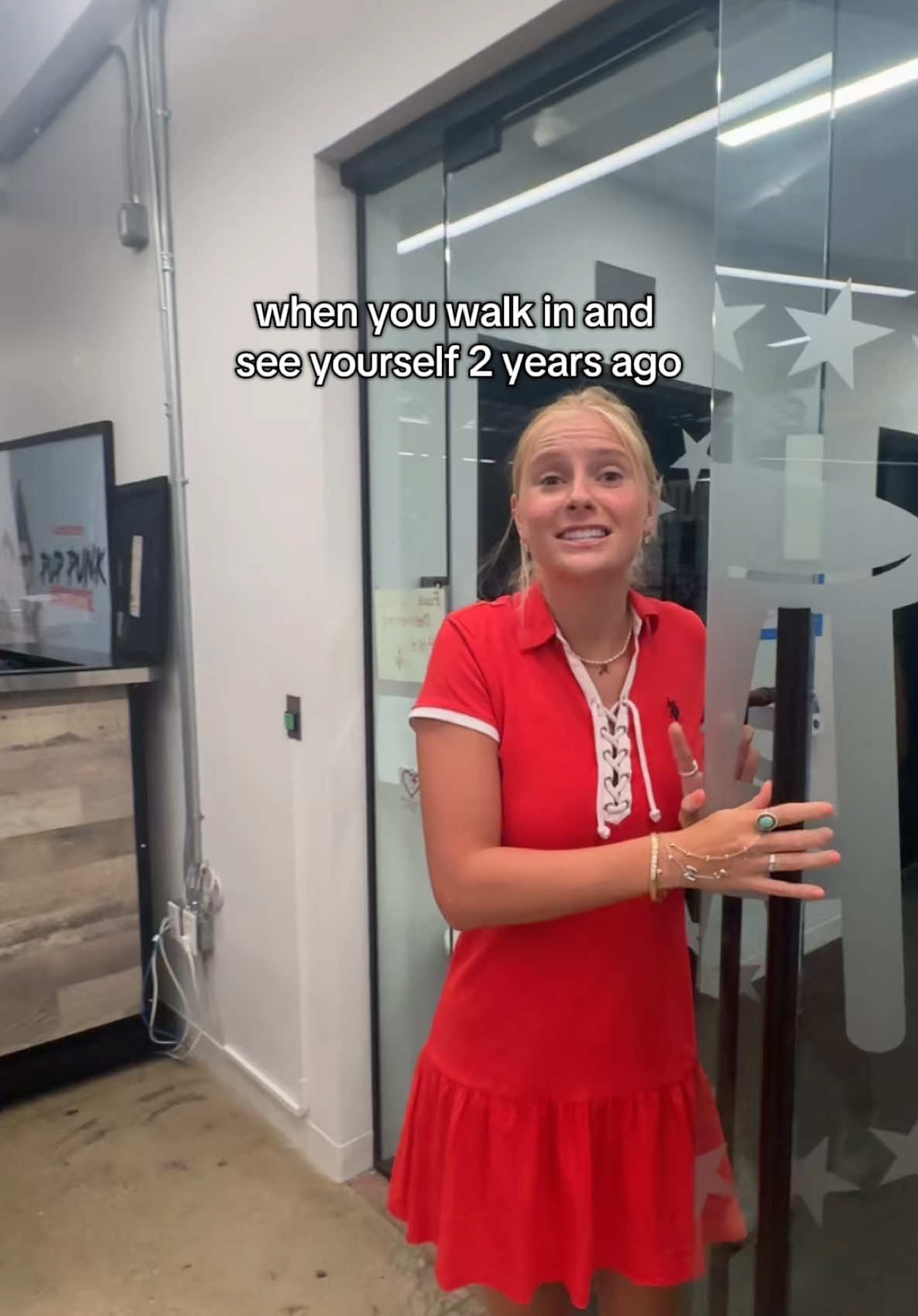 A post by @m00bie on TikTok caption: IF YOU KNOW YOU DAMN KNOWWWWW #jimtern 