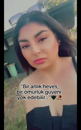 A post by @aleyna.tskn26 on TikTok caption: Ah be..🥺🖤 #CapCut #kesfet #fyp #yorgunum🖤🍂   