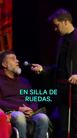 A post by @juandavila__ on TikTok caption: Parla pecando!!! #comedia #juandavila #comediante #humor #humorenespañol #monólogo #humortiktok #risa #risas #comicoespañol #monólogos #silladeruedas 