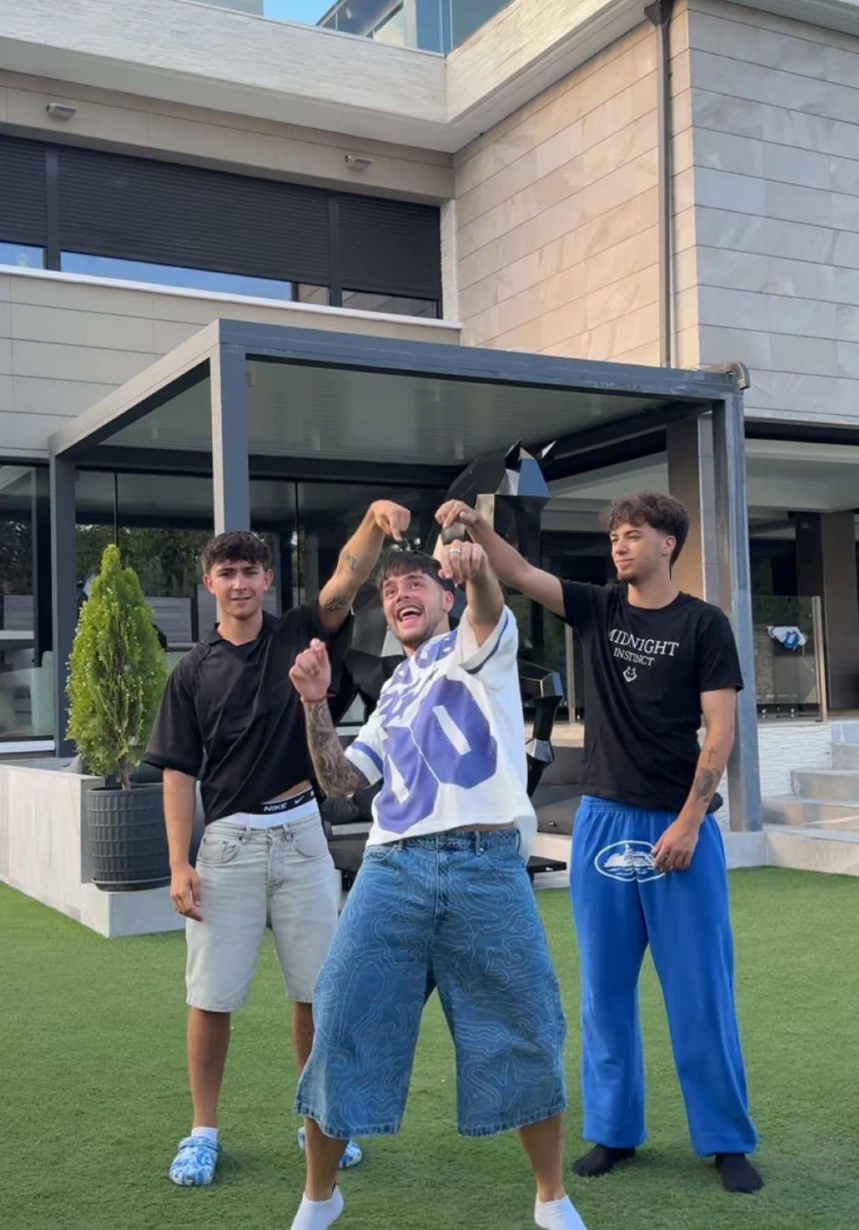 A post by @borjaa_fdeez on TikTok caption: Mueveloooo