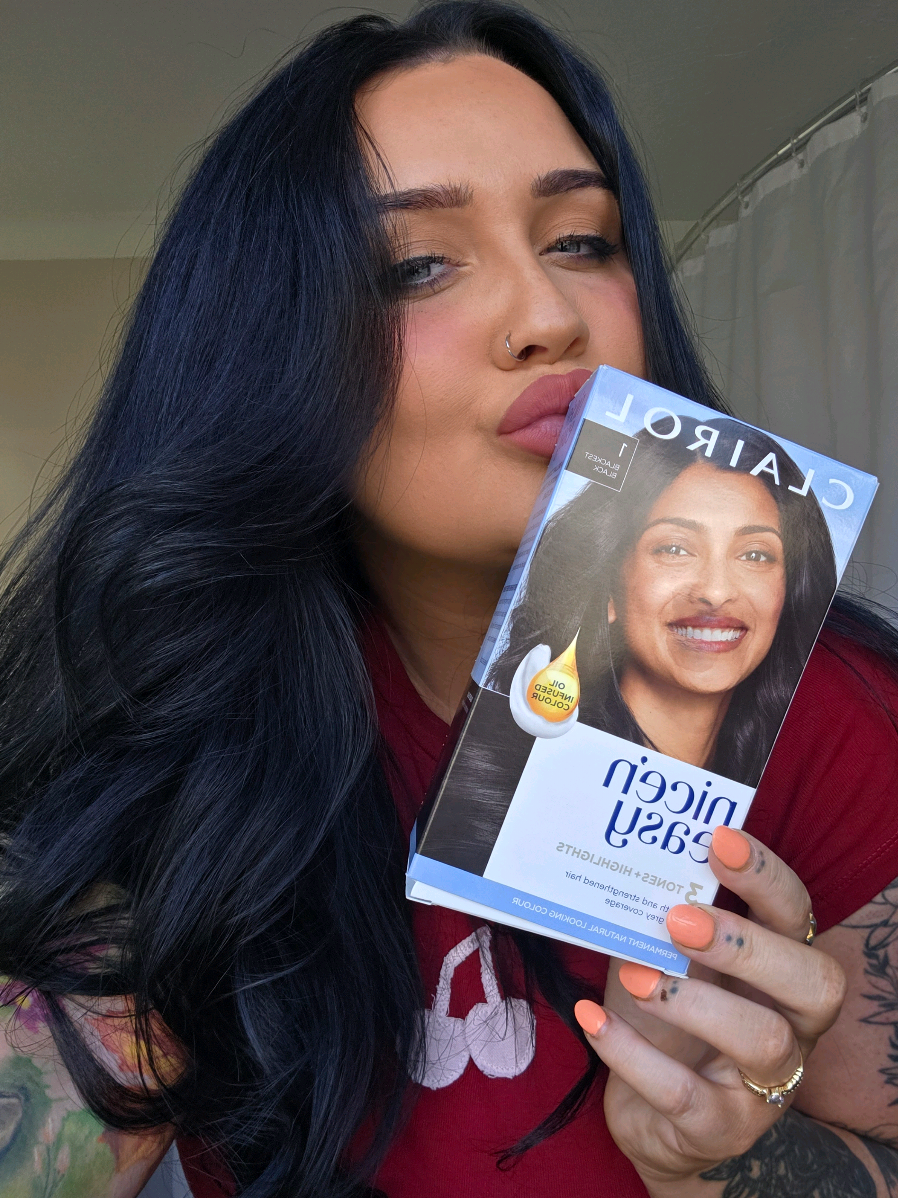A post by @itslauranewman on TikTok caption: AD Time for a hair refresh 💁🏻‍♀️ Say something now, Nan... #ad #Clairol #Whatsyournatural #Niceneasy @clairolhair 