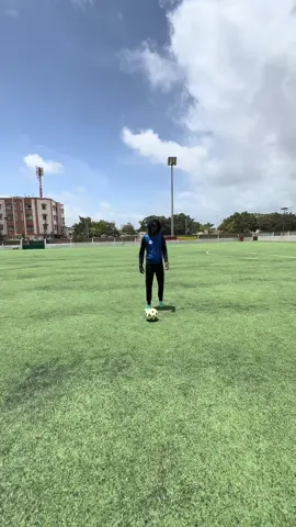 A post by @dudufaitdesvideos on TikTok caption: Ay way 🤣 
